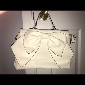 Charming Charlie bow purse!